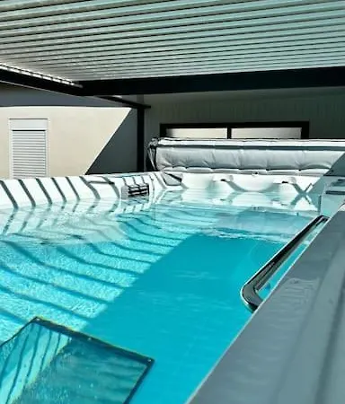 Aloha &spa En Bordure De Garrigue Apartment