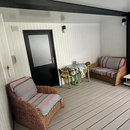 Aloha &spa En Bordure De Garrigue
