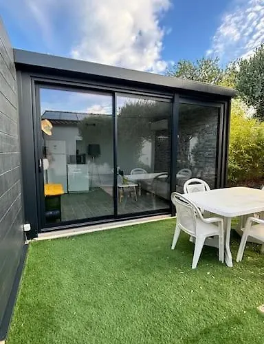 Aloha &spa En Bordure De Garrigue